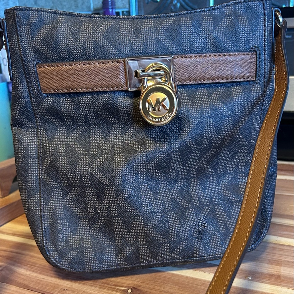 Michael Kors Crossbosy